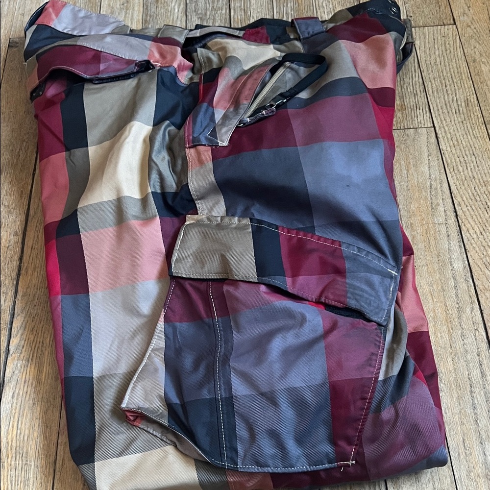 The North Face Men's Multicolor Plaid Cargo Pants - Picture 13 of 13